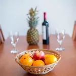 Host Wise - Bright Cozy Flats W Terrace & Pool