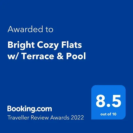 Host Wise - Bright Cozy Flats W Terrace & Pool 公寓