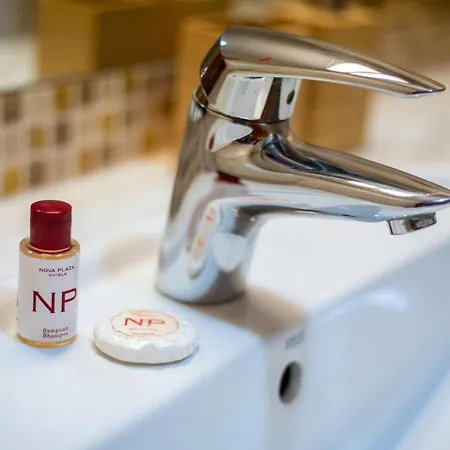 Host Wise - Bright Cozy Flats W Terrace & Pool Apartment *