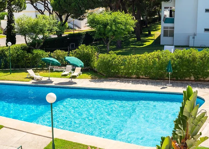 Host Wise - Bright Cozy Flats W Terrace & Pool