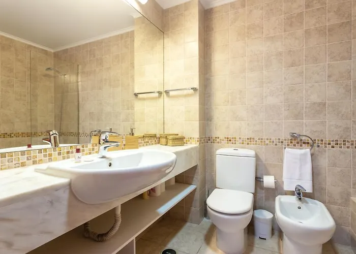 Appartement Host Wise - Bright Cozy Flats W Terrace & Pool Quarteira