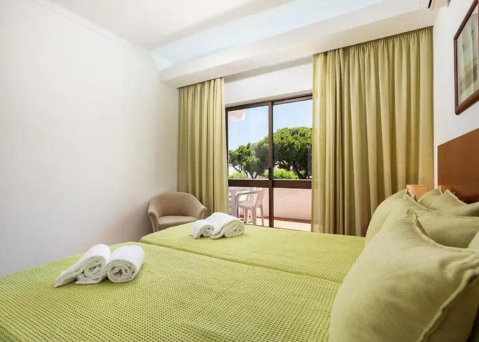 Host Wise - Bright Cozy Flats W Terrace & Pool Appartement *